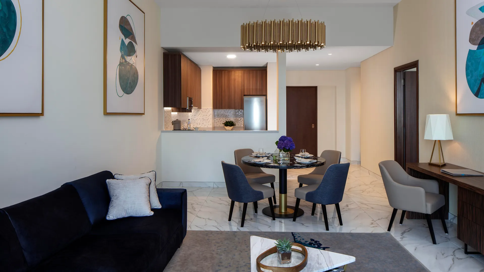 Avani Plus Palm View Dubai Hotel & Suites 아랍에미리트