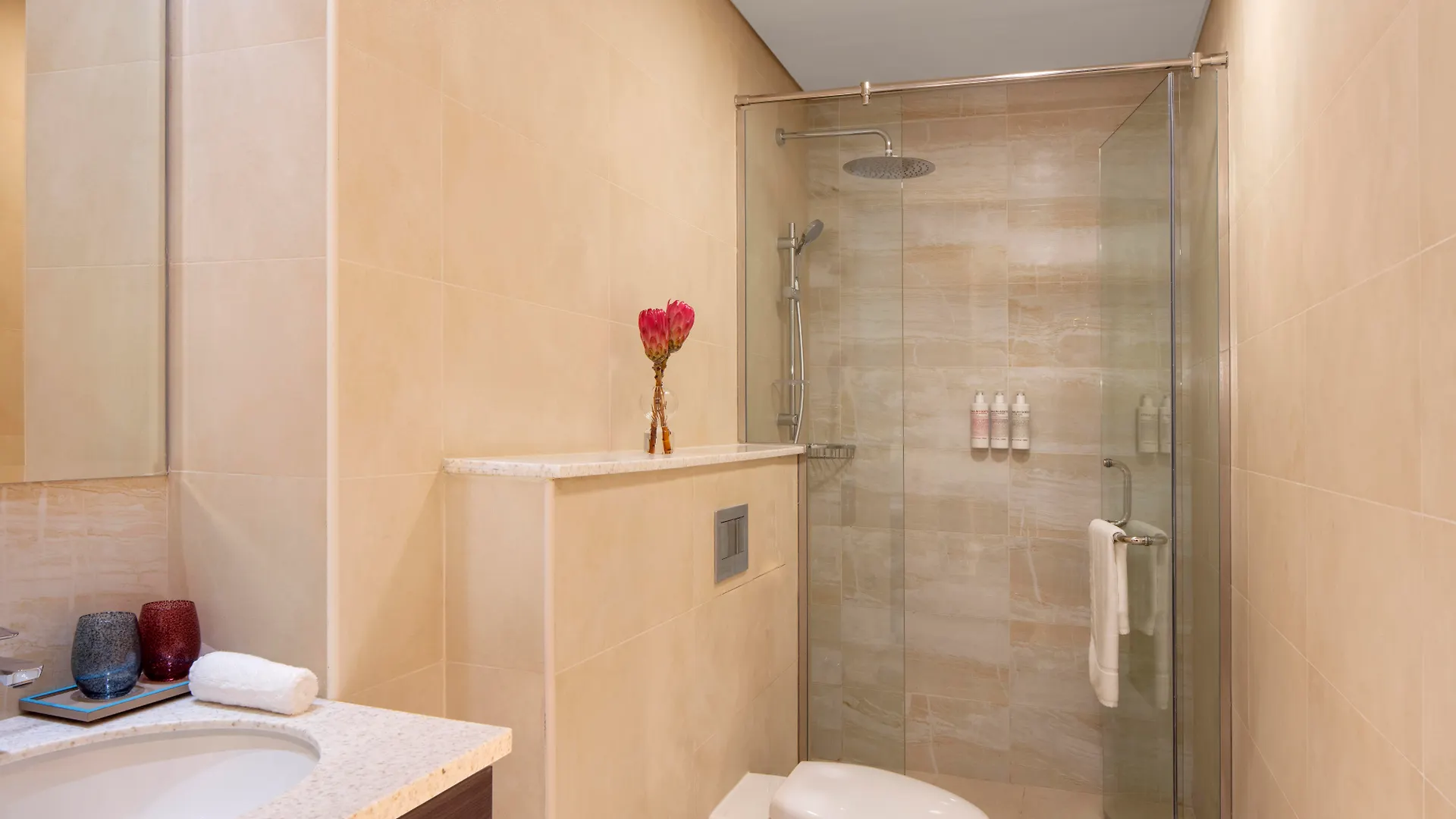Aparthotel Avani Plus Palm View Dubai Hotel & Suites