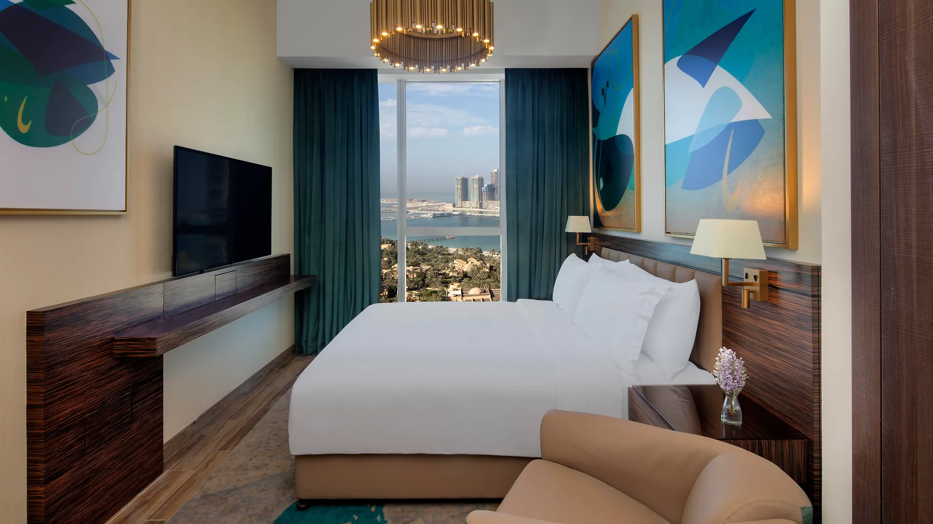 Avani Plus Palm View Dubai Hotel & Suites Aparthotel