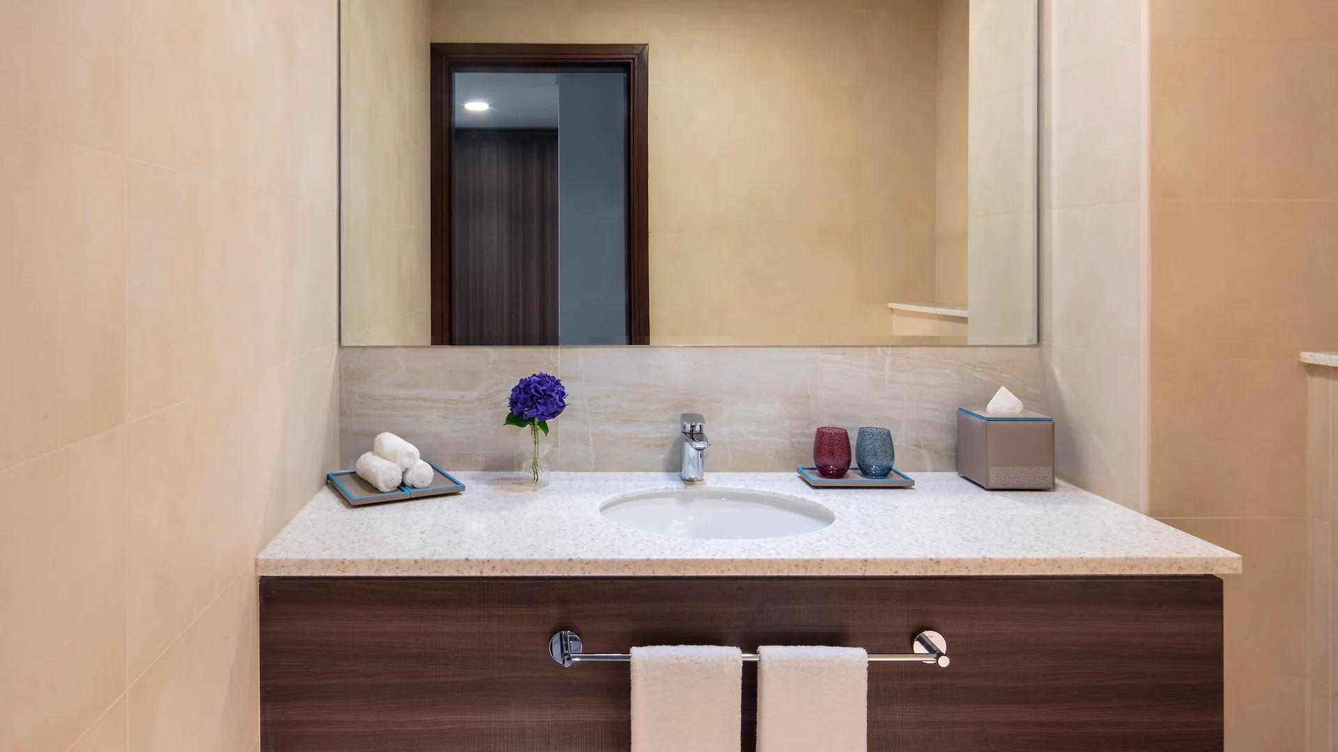 ***** Aparthotel Avani Plus Palm View Dubai Hotel & Suites United Arab Emirates