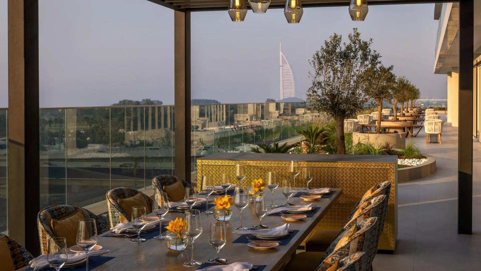 Avani Plus Palm View Dubai Hotel & Suites Aparthotel